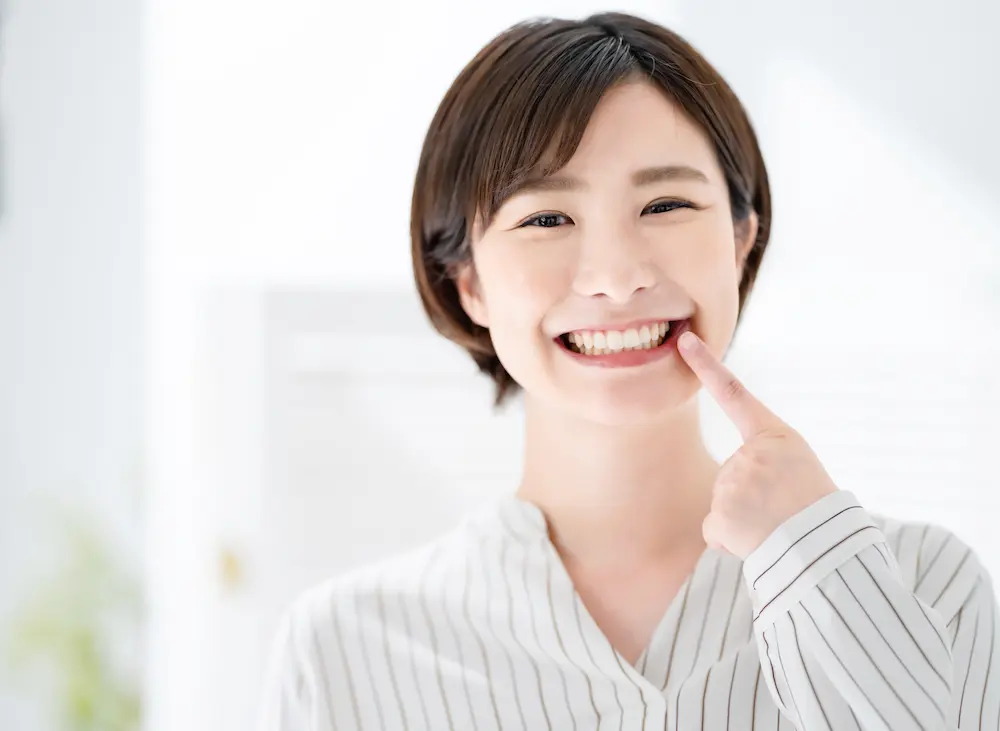 笑顔の女性